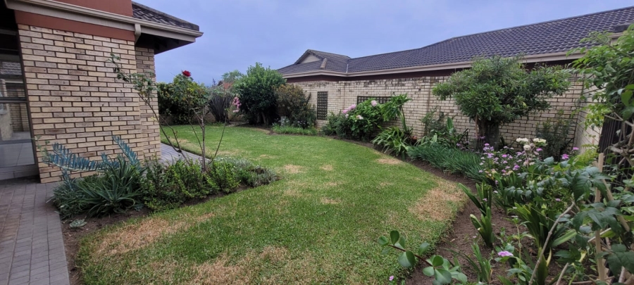 3 Bedroom Property for Sale in Dormehls Drift Western Cape